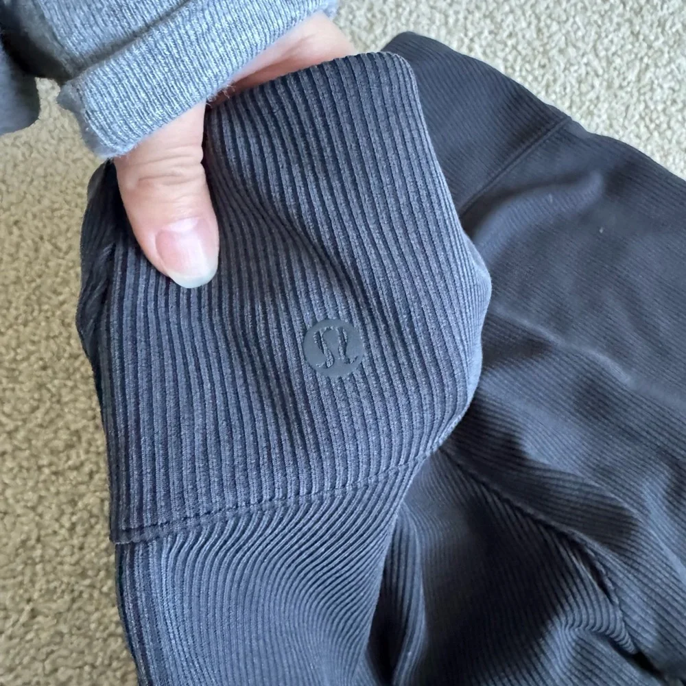 Lululemon - Softstreme Ribbed Zip Flare Pant - Picture 14 of 15